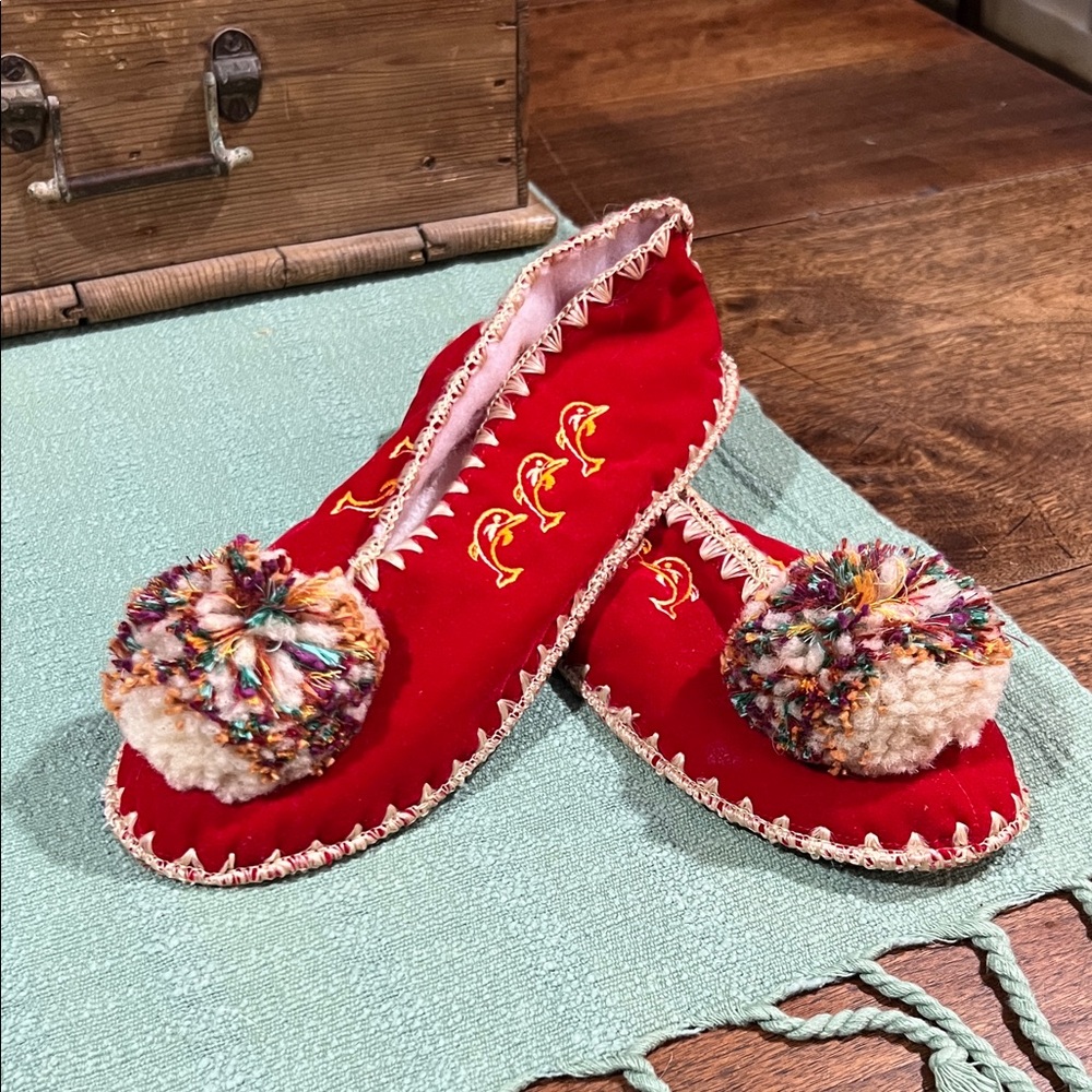 NWT Minas Inspired Greek Women's Slippers
